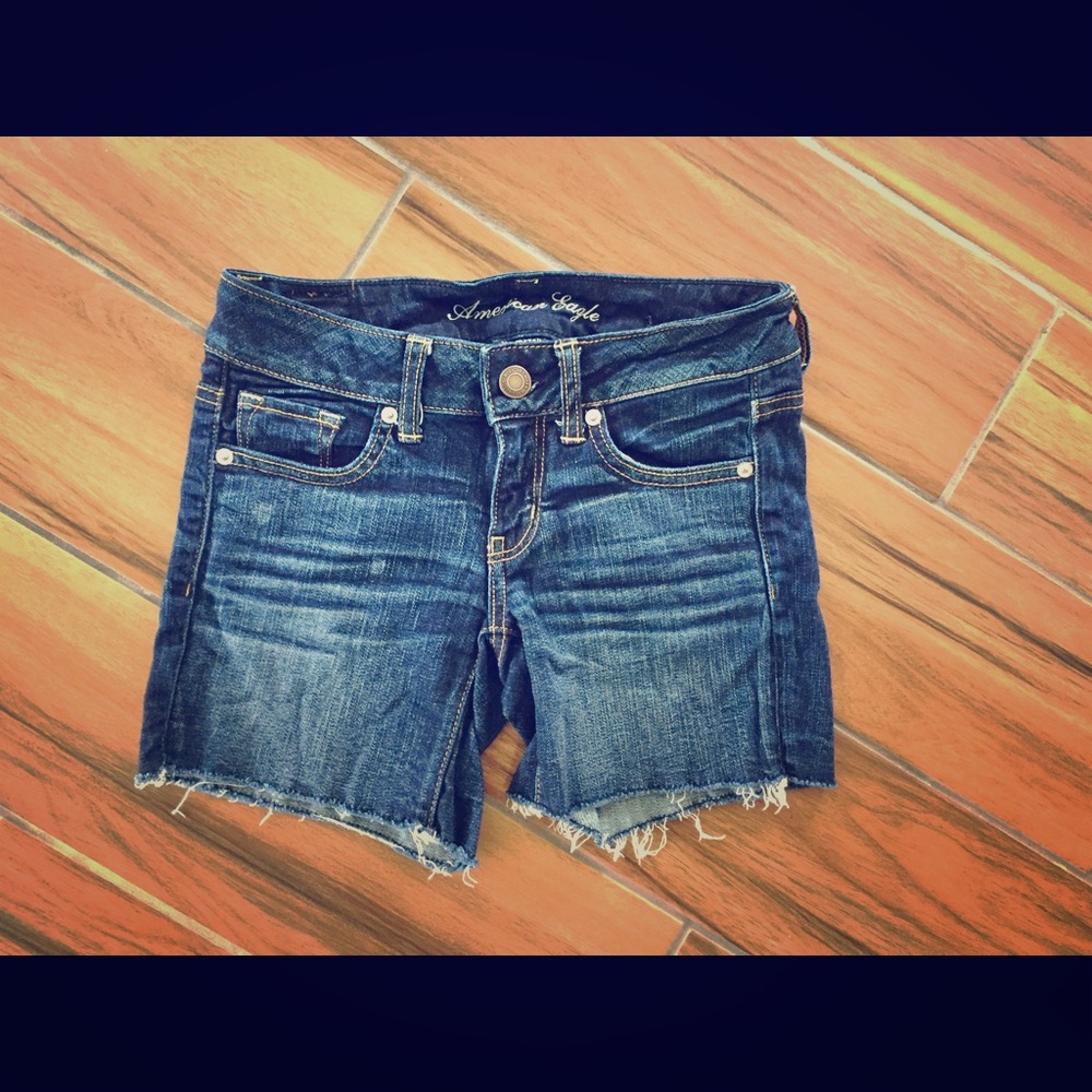 American Eagle cut off shorts